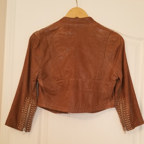 Cropped lamb leather jacket - Picture 2 of 3